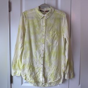 Pilcro Anthropologie The Cate Classic Embroidered Eyelet Button Down Shirt (S)